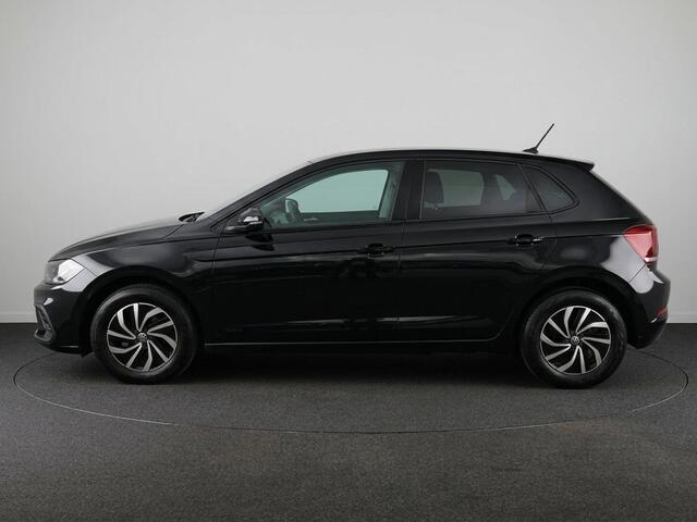 Volkswagen POLO 1.0 TSI Life Edition Automaat | Unieke kmstand! | Adapt. Cruise Controle | Parkeersensoren voor en achter | Camera | LM Velgen | Apple Carplay of Android Auto