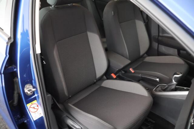 Volkswagen POLO 1.0 TSI 95pk Life Stoelverwarming Virtual Cockpit Navigatie