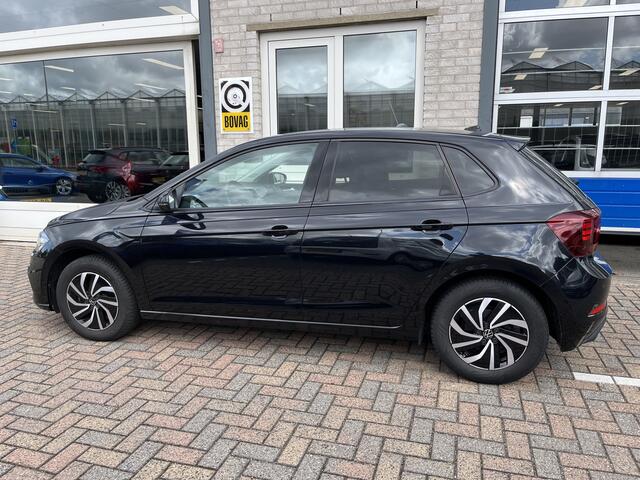 Volkswagen POLO 1.0 TSI Life / GARANTIE TM 01-2028/ ADAPT-CRUISE/ PARK. SENSOREN V+A/ APP-CONNECT/ DAB/ CLIMATE/ PRIVACY GLASS/ 15" LMV