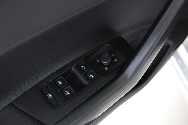 Volkswagen POLO 1.0 TSI Life DSG Automaat Apple Carplay | Android Auto | 15"Velgen Essex | Parkeersensoren