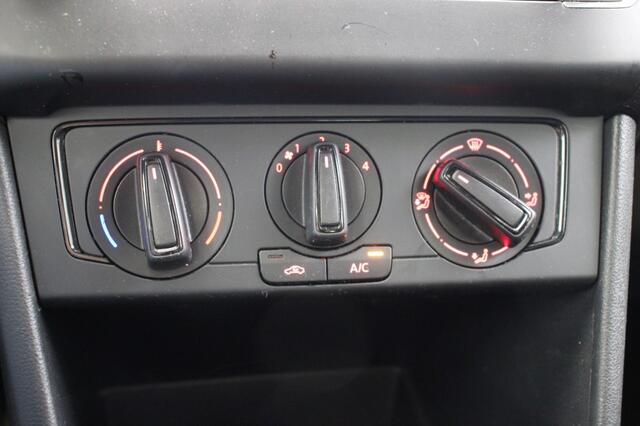 Volkswagen POLO 1.0 Comfortline Edition - Airco, Navi, Stoelverw. Trekhaak