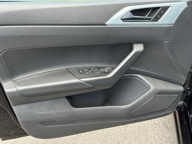 Volkswagen POLO 1.0 TSI 95pk Goal | Climate | 4-Season | Stoelverwarming | Carplay | Navi | Extra getint glas | Rijklaar incl. garantie
