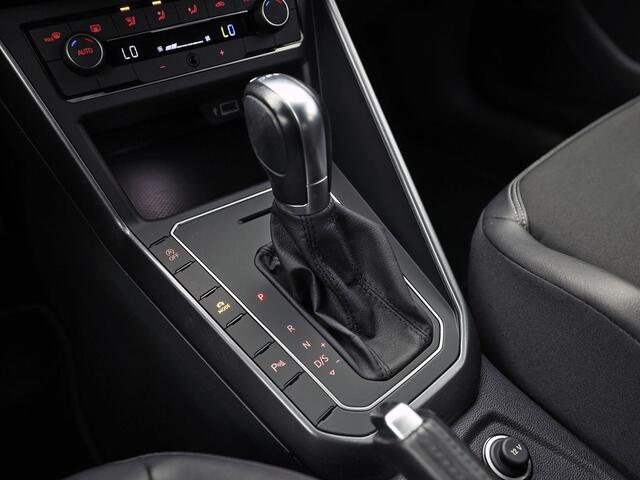 Volkswagen POLO 1.0 TSI R-Line Sport Automaat (VIRTUAL COCKPIT, ZWART HEMEL, GROOT NAVI, CLIMATE, LEDER, SPORTSTOELEN, GETINT GLAS, LM VELGEN, ADAPTIVE CRUISE, NIEUWSTAAT)