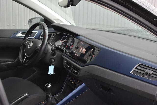 Volkswagen POLO 1.0 TSI Highline Navi, Stoelverwarming, Climate control, Carplay