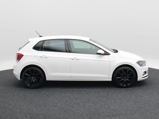 Volkswagen POLO 1.0 TSi Comfortline | Adaptive Cruise | Navigatie | CarPlay | Parkeersensoren | 18 Inch | 71.797 Km !!