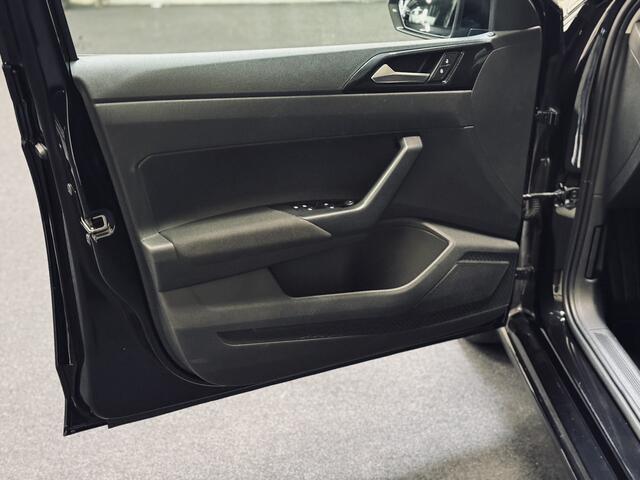 Volkswagen POLO 1.0 TSI Life | Camera | CarPlay | Navi