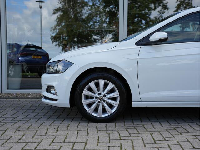 Volkswagen POLO 1.0 TSI Highline | Cruise Control Adaptief | Draadloze Telefoonlader | Apple Carplay/ Android Auto |