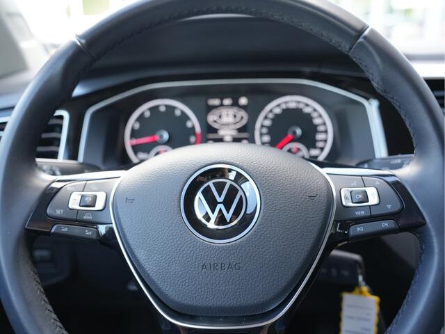 Volkswagen POLO 1.0 TSI Highline | Cruise Control Adaptief | Draadloze Telefoonlader | Apple Carplay/ Android Auto |