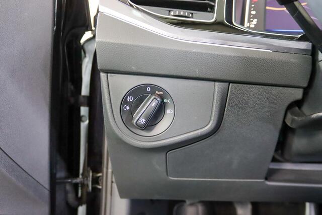 Volkswagen POLO 1.0 TSI Style IQ Light, Navigatie, Stoelverwarming, Apple CarPlay/Android Auto, BTW!
