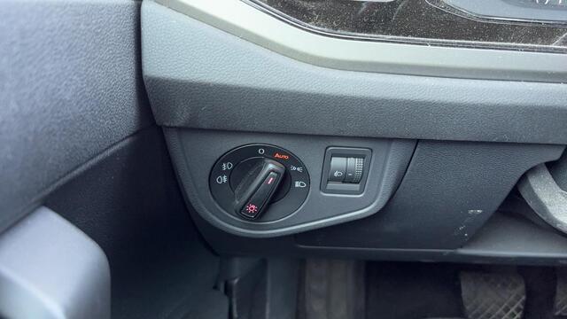 Volkswagen POLO 1.0 TSI Comfortline AUTOMAAT / TREKHAAK / CARPLAY / PDC / NAVI / DAB+ / BLUETOOTH / ACC / NL-AUTO