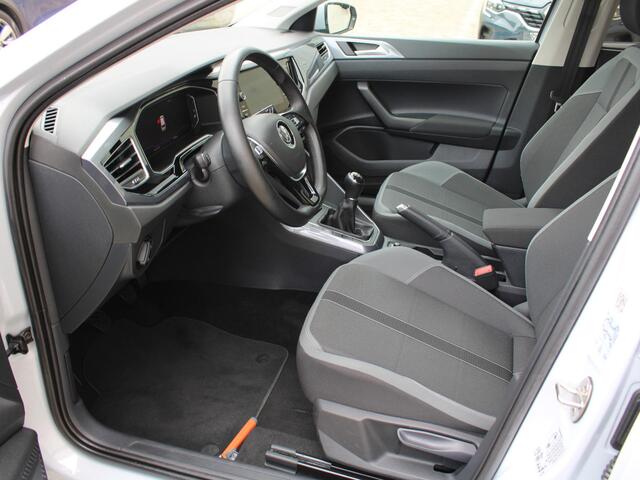 Volkswagen POLO 1.0 TSI Highline | PANORAMISCH SCHUIFDAK | APPLE CARPLAY |