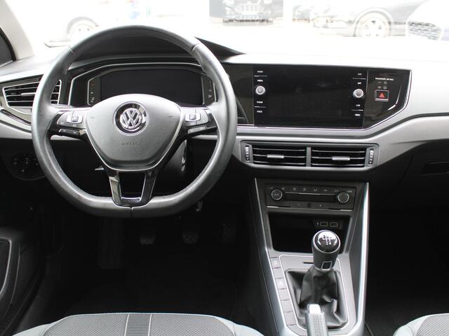 Volkswagen POLO 1.0 TSI Highline | PANORAMISCH SCHUIFDAK | APPLE CARPLAY |