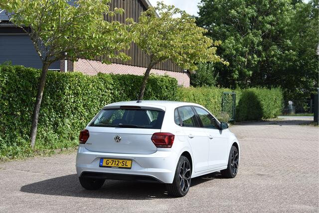 Volkswagen POLO 1.0 TSI 96 PK PDC Navi Carplay NAP garantie Comfortline Business