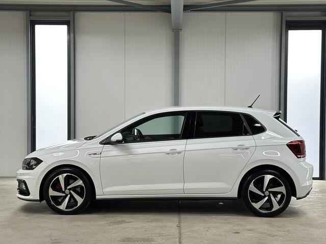 Volkswagen POLO 2.0 TSI GTI 200pk | BeatsAudio | Stoelverwarming | Groot scherm | Apple carplay | PDC voor & achter |