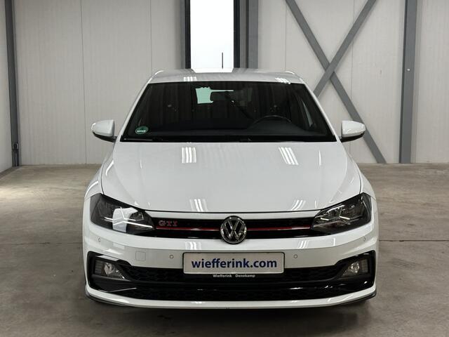 Volkswagen POLO 2.0 TSI GTI 200pk | BeatsAudio | Stoelverwarming | Groot scherm | Apple carplay | PDC voor & achter |