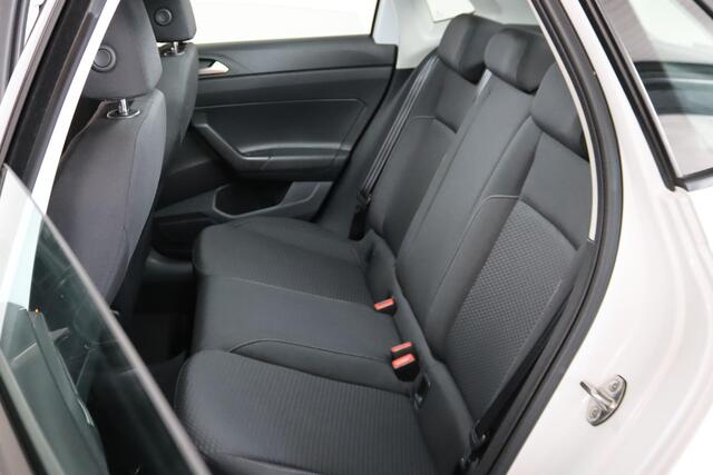 Volkswagen POLO 1.0 TSI Comfortline Cruise Control, Apple Carplay/Android Auto, Navigatie, PDC, Bluetooth