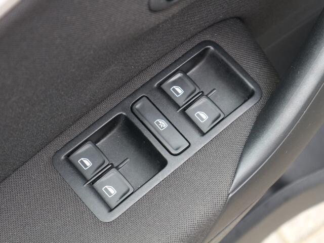 Volkswagen POLO 1.2 TSI Comfortline AIRCO CRUISE CONTROL 93257 KM