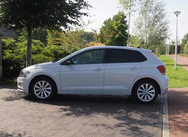 Volkswagen POLO 1.0 TSI Highline | Apple Carplay | Sportstoelen | LED | ACC | NL-Auto |