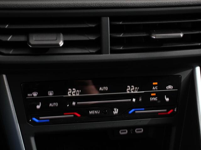 Volkswagen POLO 1.0 TSI Goal Automaat Navigatie Apple Carplay/Android Auto Parkeersensoren Adaptive Cruise Control Stoelverwarming Matrix LED koplampen Climate Control