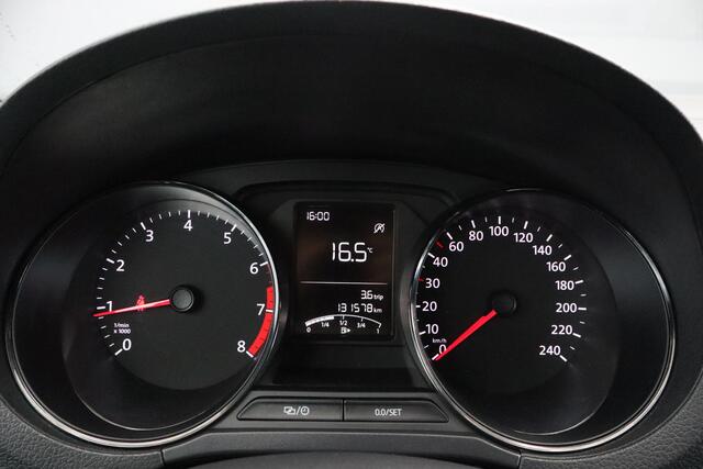 Volkswagen POLO 1.0 Comfortline | LM velgen | Spiegels elektrisch verstel- en verwarmbaar | 131.578Km | Nette auto!