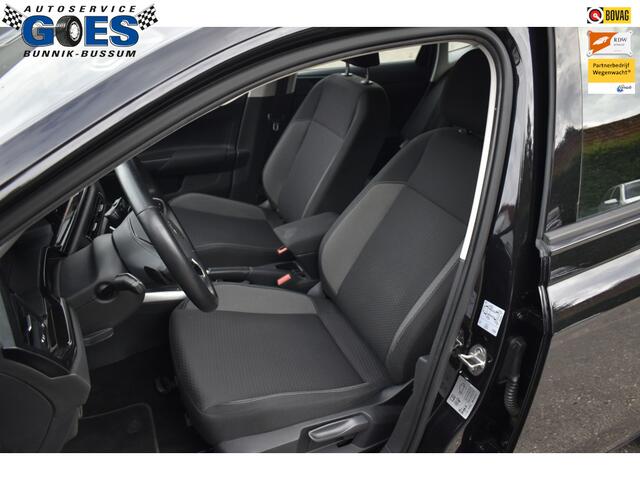 Volkswagen POLO VI Life carplay/ camera /clima /navi