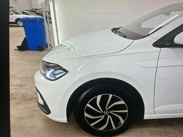 Volkswagen POLO 1.0 TSI Life DIGI DASH / ADDAPT.CRUISE / LED / PDC / CARPLAY / DAB+ / ANDROID / NAVI / CLIMA