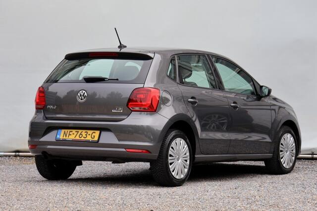 Volkswagen POLO 1.2 TSI Comfortline Executive Plus - 90 pk **PDC / Navi / Carplay / Cruise