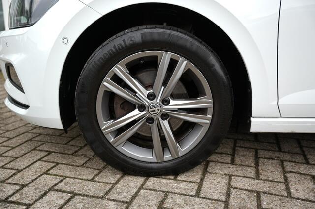 Volkswagen POLO 1.0 TSI HIGHLINE,Camera, Navi, Carplay R line velgen
