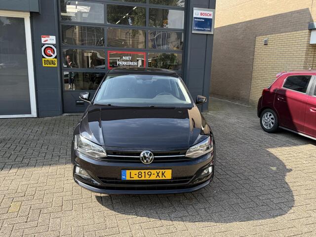 Volkswagen POLO 1.0 TSI Highline Automaat / Airco clima/ Navigatie/ Cruise adp./ Apple carply/ PDC/ Digitaal Display