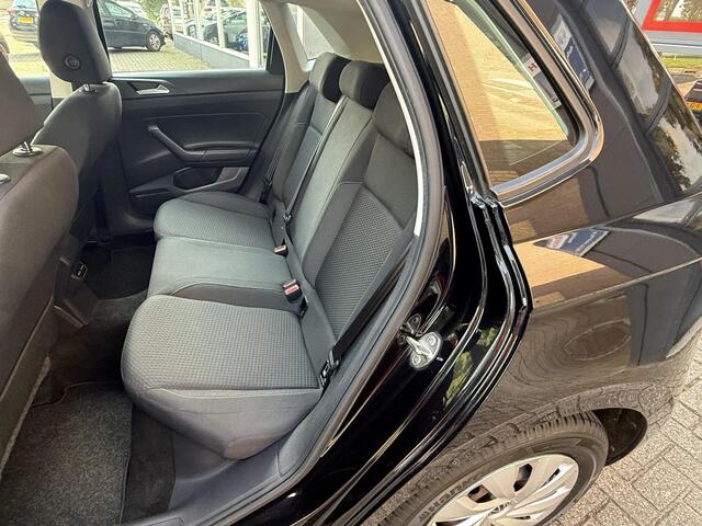 Volkswagen POLO 1.0 TSI Highline Automaat / Airco clima/ Navigatie/ Cruise adp./ Apple carply/ PDC/ Digitaal Display
