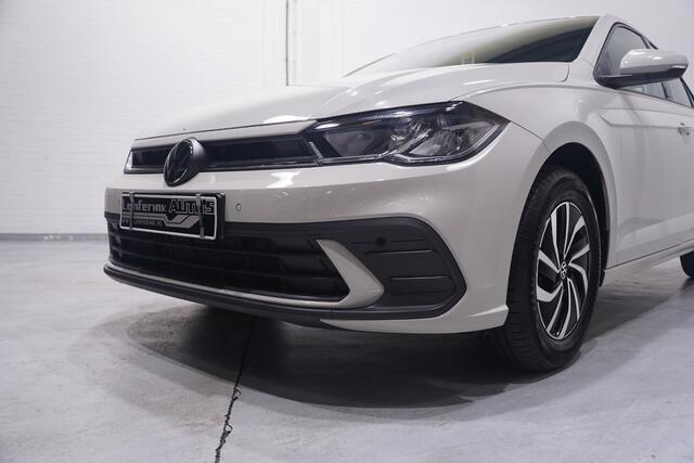 Volkswagen POLO 1.0 TSI Life Apple Carplay Airco PDC V+A Stoelverwarming LED LMV "15"