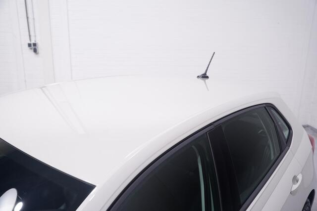 Volkswagen POLO 1.0 TSI Life Apple Carplay Airco PDC V+A Stoelverwarming LED LMV "15"