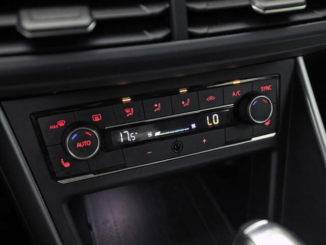 Volkswagen POLO 1.0 TSI Sportline Automaat (VIRTUAL COCKPIT, APPLE CARPLAY, GROOT NAVI, CLIMATE, CAMERA, STOELVERWARMING, SPORTSTOELEN, GETINT GLAS, KEYLESS START, ADAPTIVE CRUISE, NIEUWSTAAT)