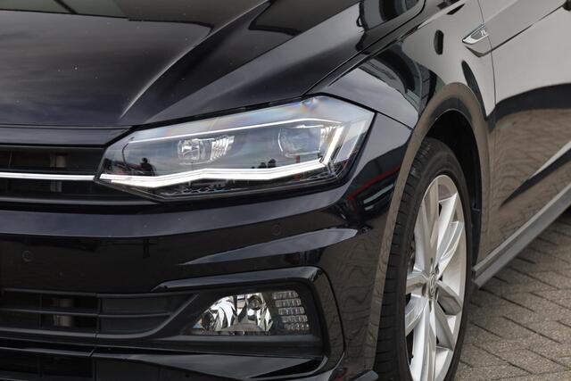 Volkswagen POLO 1.0 TSI Highline 115PK / 85kW DSG, 1e eigenaar, nieuw door ons geleverd en onderhouden, R-Line in- en exterieur, LED verlichting, achteruitrijcamera (Rear View), 17" 'Sebring' LMV, digital cockpit pro, parkeersensoren voor en achter (PDC), privacy glas, Executive pakket (navigatie, DAB+, Apple Carplay & Android Auto), licht- en zicht pakket, elektrisch verstel-, verwarm- en inklapbare buitenspiegels (Spiegel pakket) etc.