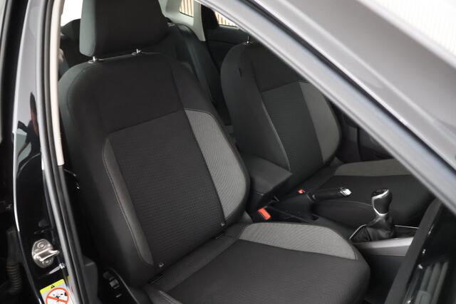 Volkswagen POLO 1.0 TSI 95pk Life Business Camera Navigatie Stoelverwarming Climate control