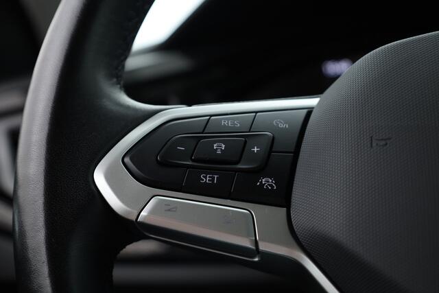Volkswagen POLO 1.0 TSI Life Business | Orgi. NL | Rijklaar! | Apple CarPlay | Adapt. Cruise | Stoelverw. | PDC | Navi