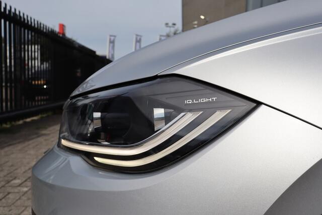 Volkswagen POLO 1.0 TSI Panoramadak/Apple carplay/Digitale teller/Stoelverwarming/Achteruitrijcamera/Adaptieve cruise control/Navigatie/Parkeersensoren/Climate control/DAB