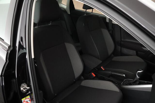 Volkswagen POLO 1.0 TSI 95pk Go Parkeersensoren Carplay