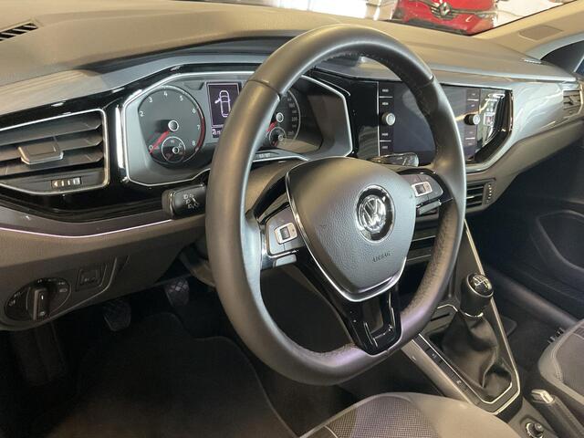 Volkswagen POLO 1.0 TSI Highline | CRUISE | PARKEERSENSOREN | CLIMATE | APPLE CARPLAY | ANDROID AUTO