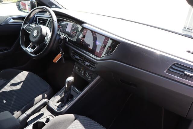 Volkswagen POLO 1.0 TSI Comfortline R-Line 2 x AUTOMAAT! Apple carplay/Parkeersensoren rondom/Airco/17 inch licht metaal/DAB/Multifunctioneel stuurwiel
