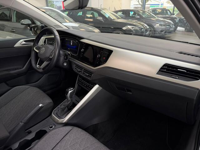 Volkswagen POLO 1.0 TSI move / Panorama / CarPlay /