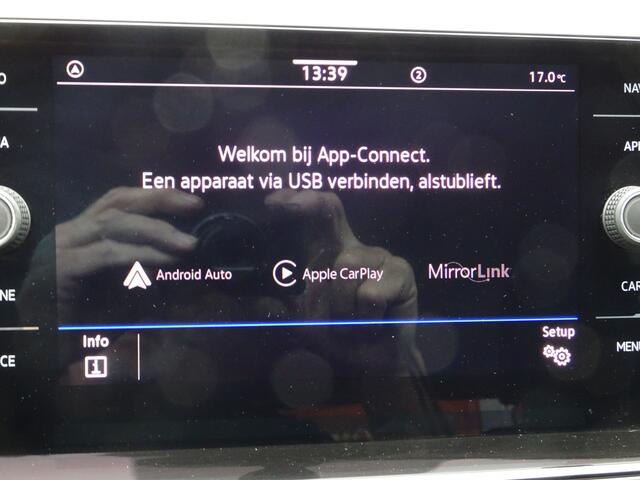 Volkswagen POLO 1.0 TSI Comfortline Airco, cruise controle, parkeersensoren voor en achter, navigatie, carplay, android auto, enz.
