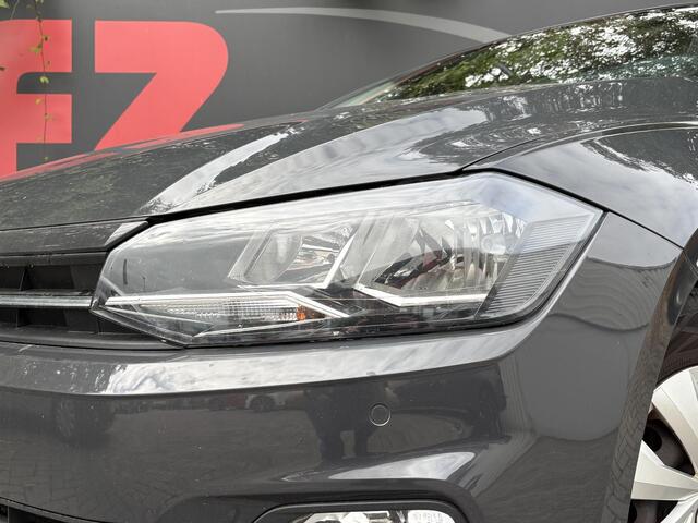Volkswagen POLO 1.0 TSI Comfortline - Navigatie - Airconditioning - Adaptief Cruise Control - Trekhaak
