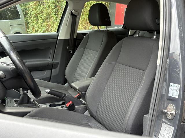 Volkswagen POLO 1.0 TSI Comfortline - Navigatie - Airconditioning - Adaptief Cruise Control - Trekhaak