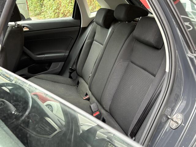 Volkswagen POLO 1.0 TSI Comfortline - Navigatie - Airconditioning - Adaptief Cruise Control - Trekhaak