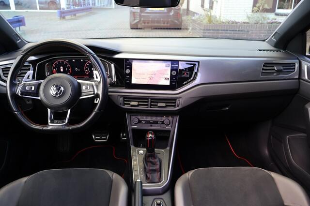 Volkswagen POLO GTI 2.0 TSI (280pk) DSG Pano/LED/Beats/Virtual/Alcantara/18 inch/VOL OPTIES!