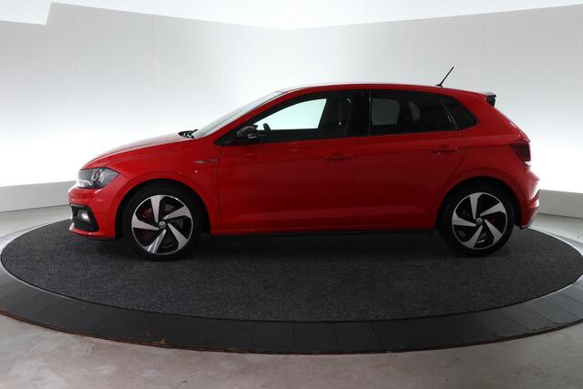 Volkswagen POLO 2.0 TSI GTI | TREKHAAK | CARPLAY | STOELVERW. |