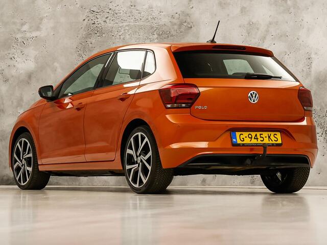 Volkswagen POLO 1.0 TSI Sport Automaat (VIRTUAL COCKPIT, ZWART HEMEL, GROOT NAVI, TREKHAAK, LEDER, SPORTSTOELEN, GETINT GLAS, LM VELGEN, ADAPTIVE CRUISE, NIEUWSTAAT)
