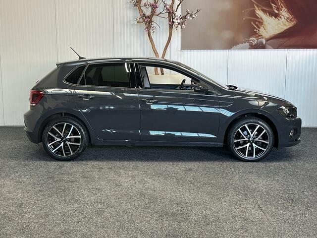 Volkswagen POLO 1.0 TSI HIGHLINE NAVIGATIE CRUISE CONTROL CLIMATE CONTROL STOELVERWARMING BLUETOOTH TELEFOON VERMOEIDHEID HERKENNING 17" LICHTMETALEN VELGEN ZEER MOOI !!