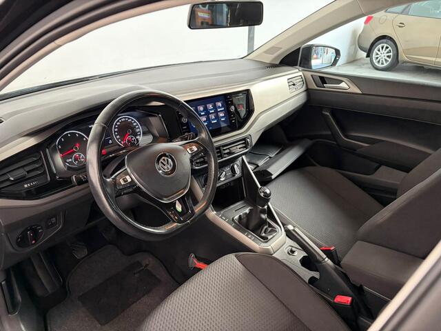 Volkswagen POLO 1.0 TSI Comfortline PDC. CarPlay. 17'' LM!